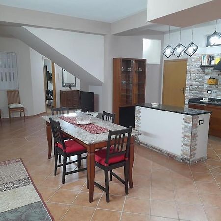 Casa Vacanze A 2 Minuti Dal Mare 阿沃拉 外观 照片